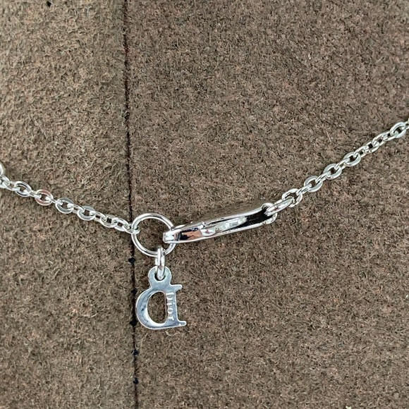 🚫SOLD🚫Dior Bow Crystal Logo Necklace - Picture 7 of 7